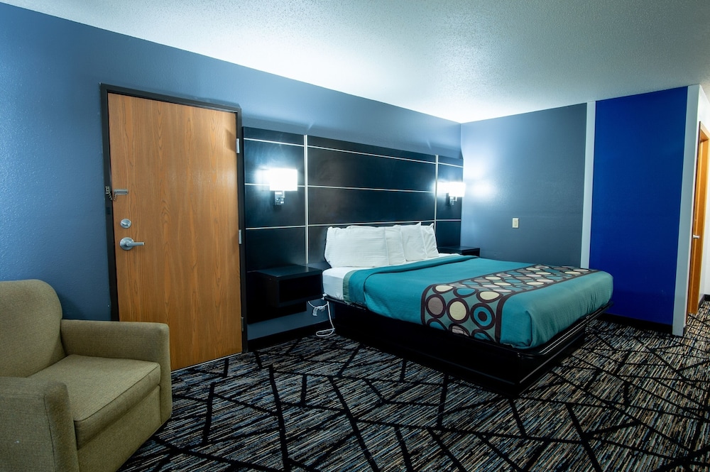 Coratel Inn and Suites by Jasper New Richmond - photo 7