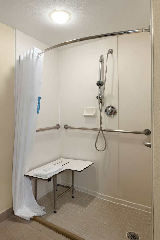 Hampton Inn & Suites Houston Clear Lake Nasa Area - photo 39