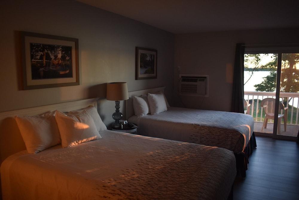Cadillac Sands Resort - photo 8