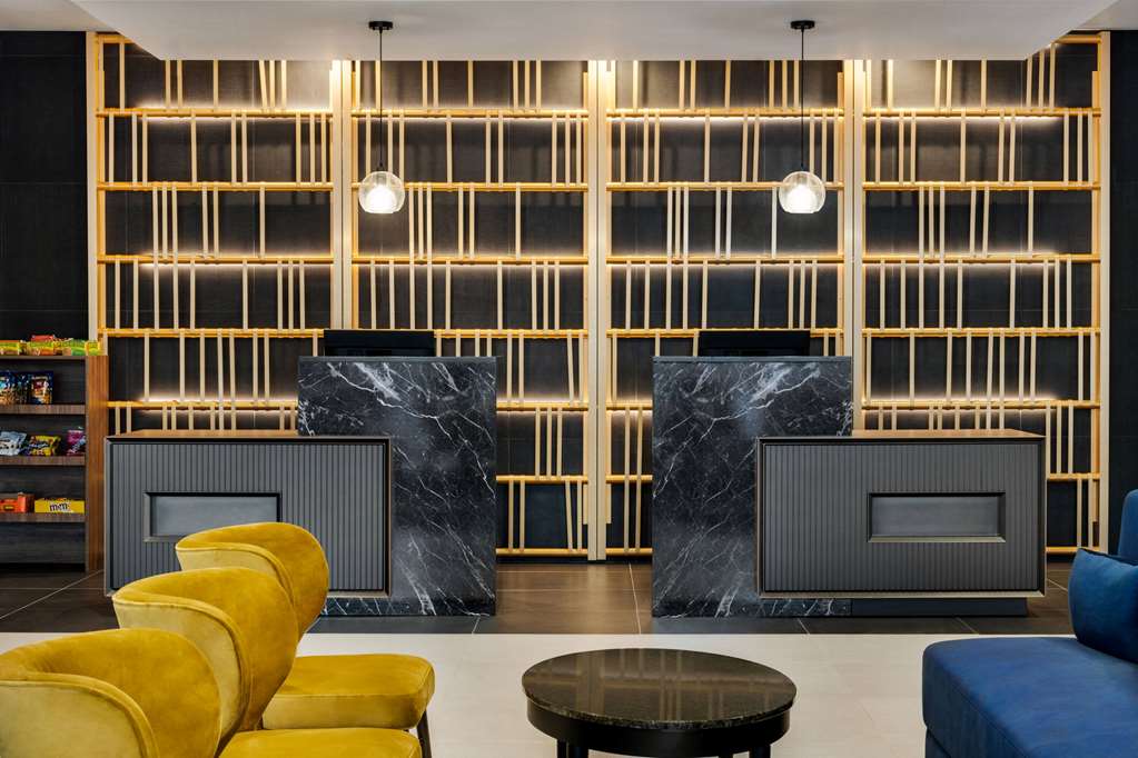 La Quinta Inn & Suites by Wyndham Denver Parker - photo 10