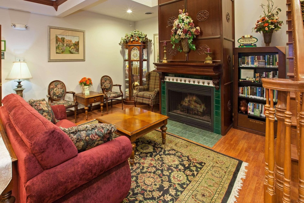 Country Inn & Suites by Radisson Elkhart North in Elkhart, United States