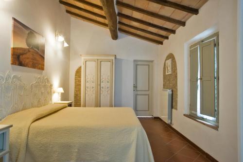 Podere San Giuseppe Montalcino — 4-Star Luxury Hotel in Montalcino, Italy