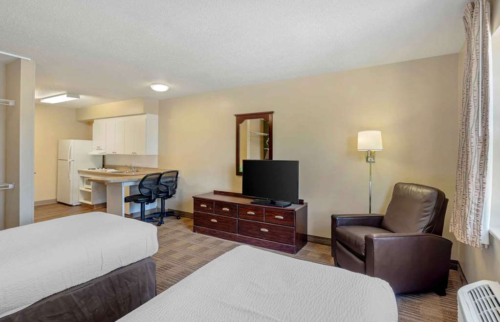Extended Stay America Select Suites Chicago Rolling Meadows - photo 26