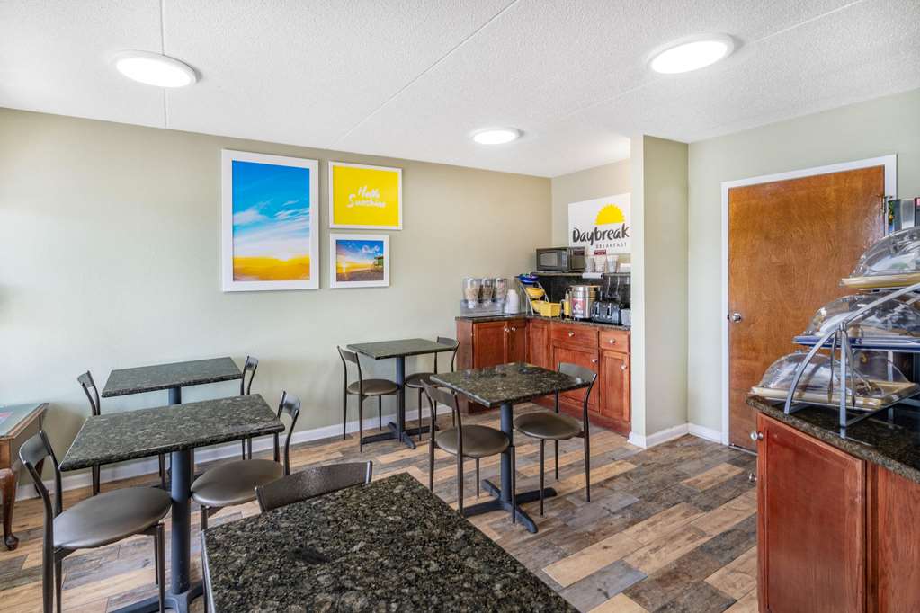 Days Inn by Wyndham Clarksville TN - photo 39