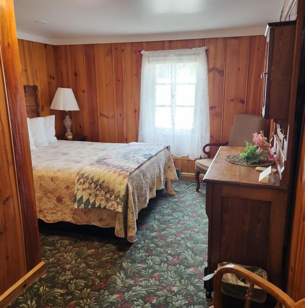 Fairweather Inn - photo 6