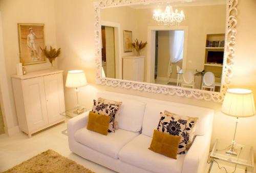 White Florence Suite — 4-Star Luxury Hotel in Florence, Italy