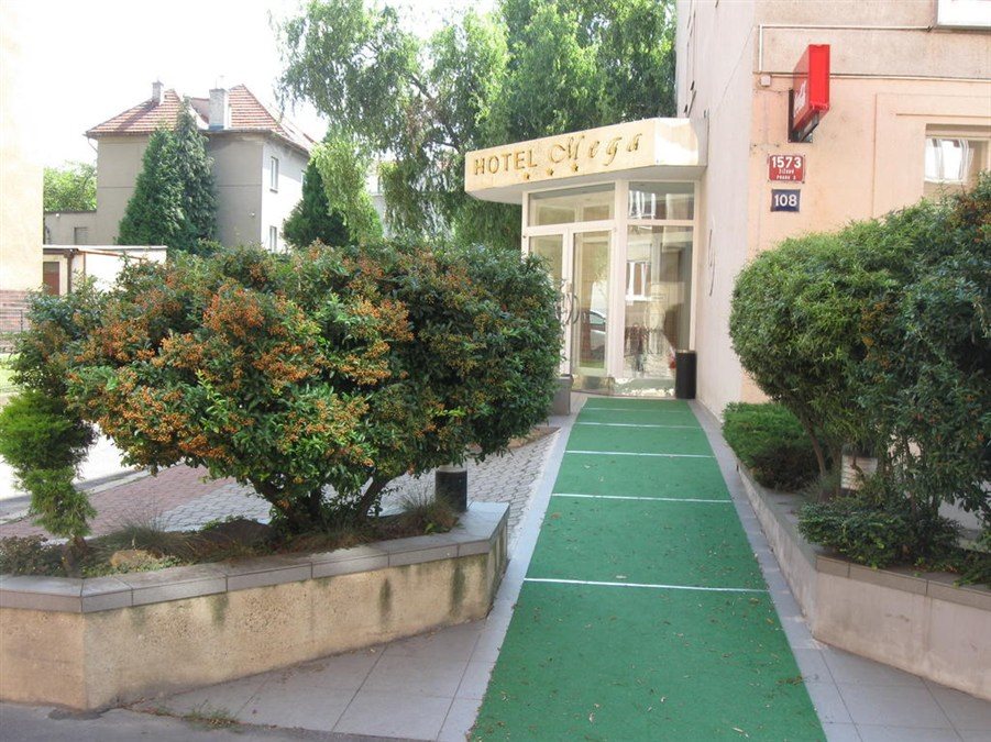 Mega - carbon neutral hotel in Prague