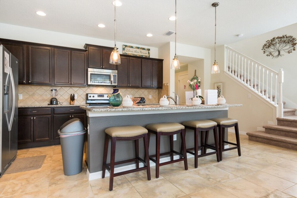 Stunning Disney Home w Pool & Free Resort Access - photo 9