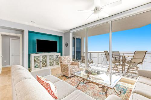 Indigo Unit 1806E - carbon neutral hotel in Pensacola
