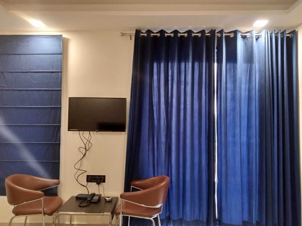 The Palm Studio