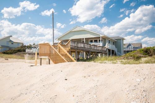 Beach Barracks by Oak Island Accommodations - photo 49