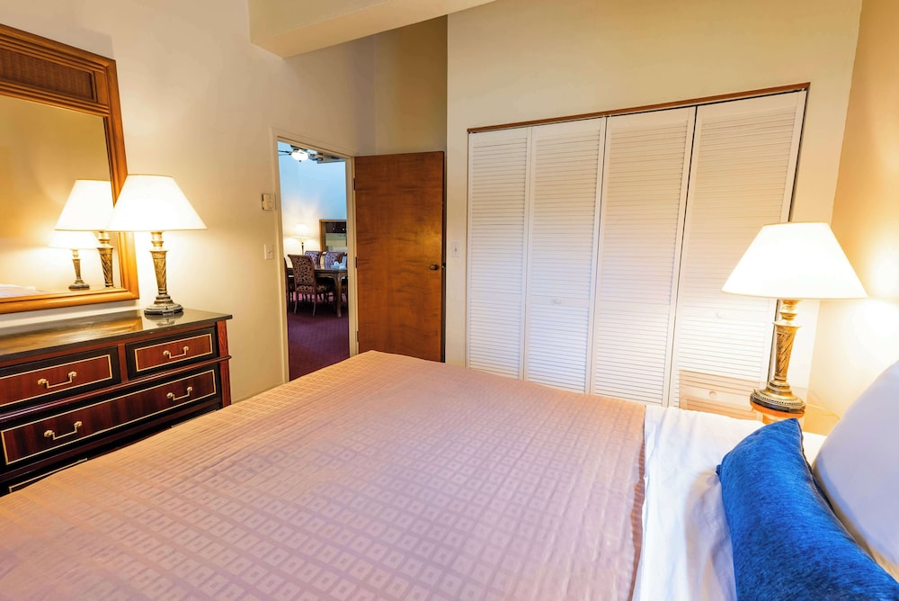 Fireside Inn & Suites Bangor - photo 11