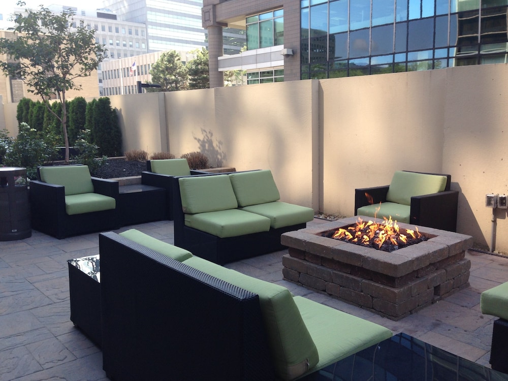 DoubleTree by Hilton Hotel Cleveland Downtown Lakeside - photo 35