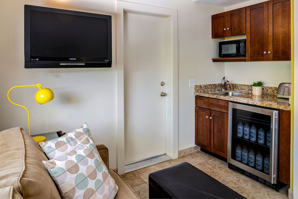 Avance Hotel - photo 8