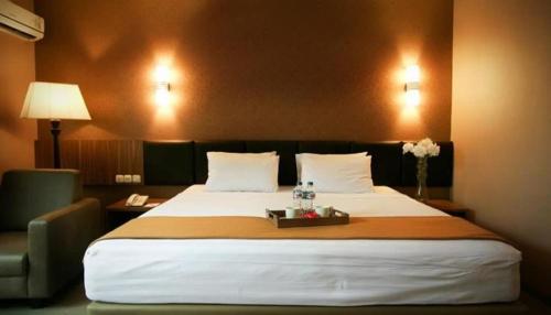 Raden Wijaya Hotel & Convention — hotel in Terawas