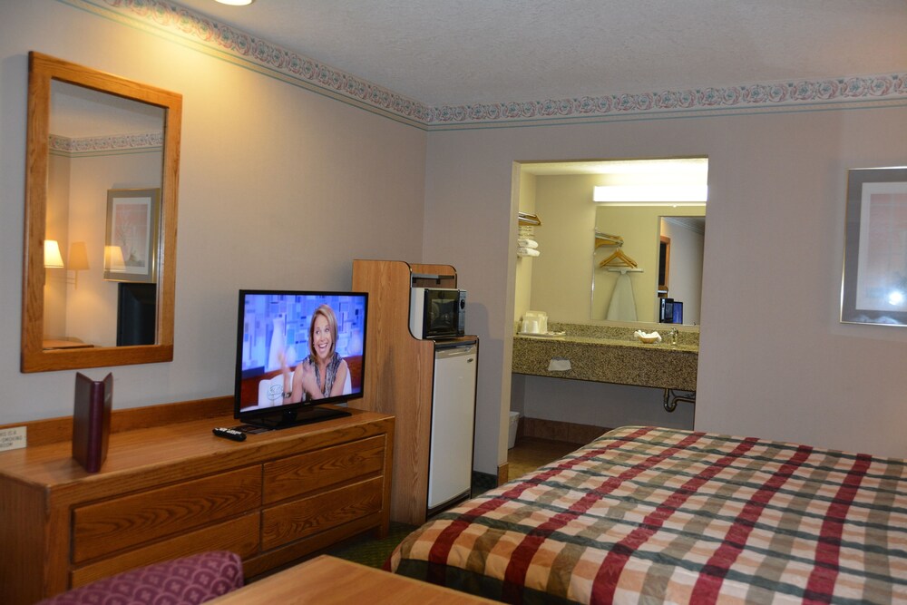 College Inn Monmouth - photo 4