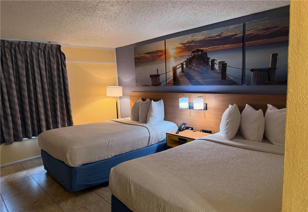 Days Inn by Wyndham St. Petersburg Tampa Bay Area - photo 16