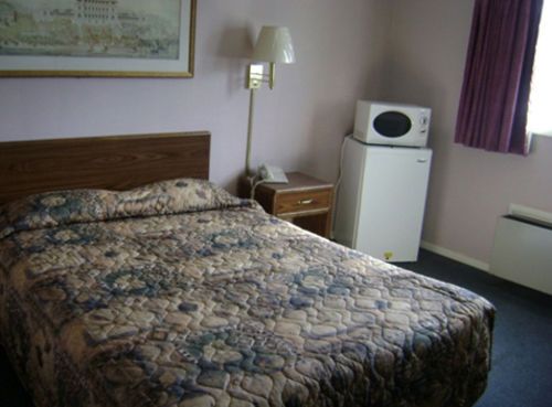 Best Budget Inn - photo 10
