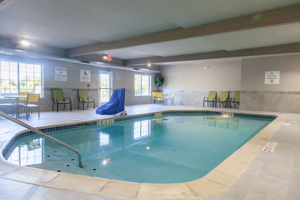 Holiday Inn Express & Suites Jackson by IHG - photo 9