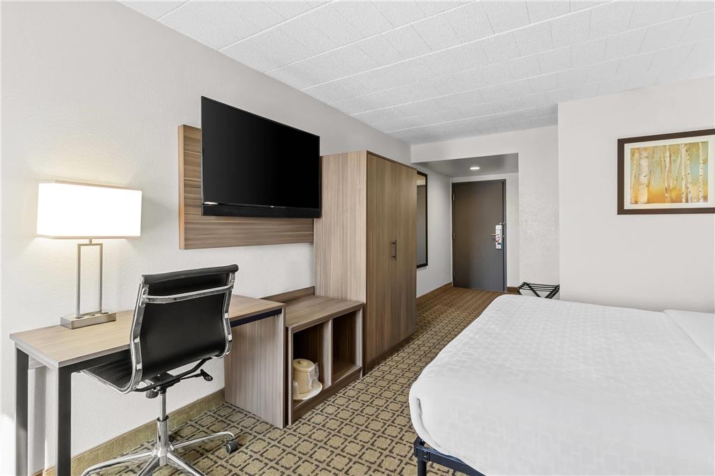 Clarion Inn Cranberry Township - photo 27