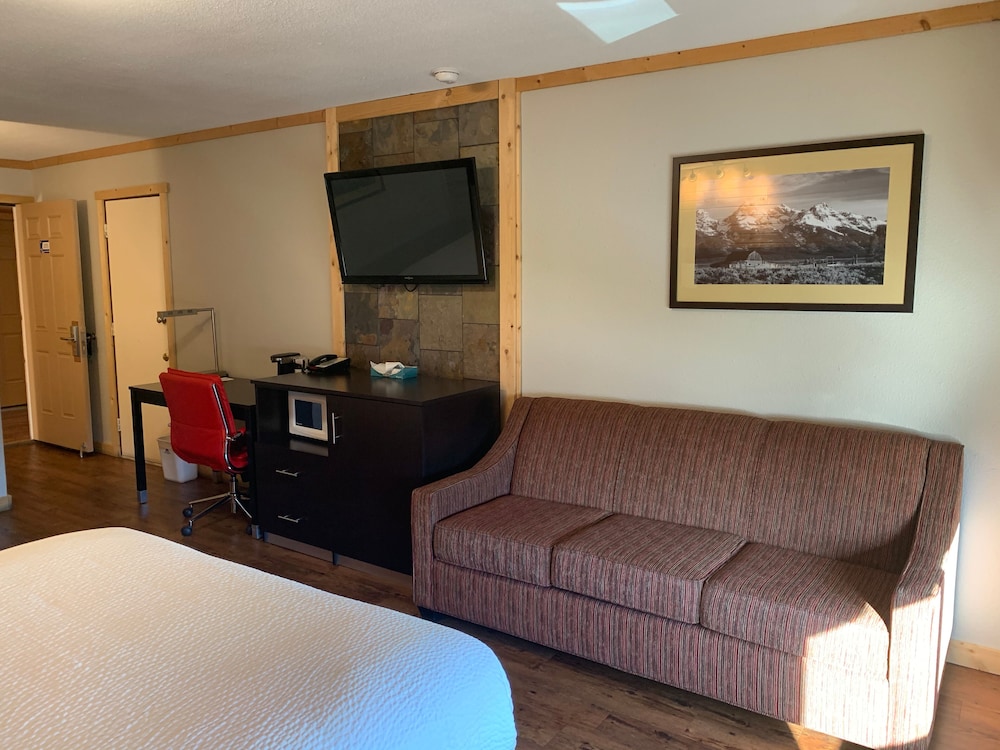 Americas Best Value Inn Wall - photo 8