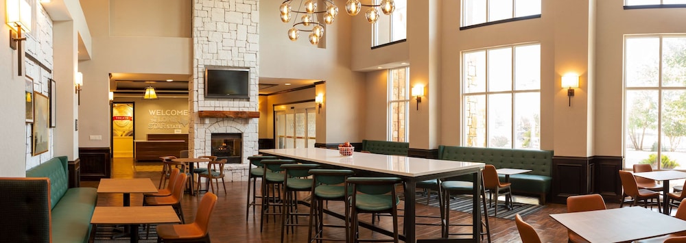 Hampton Inn & Suites Boerne - photo 7