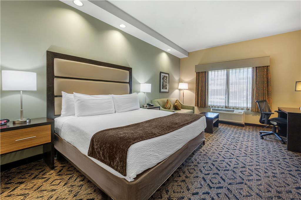 Best Western Plus College Park Hotel - photo 27