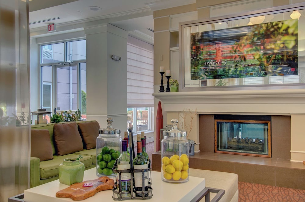 Hilton Garden Inn Norwalk - photo 8
