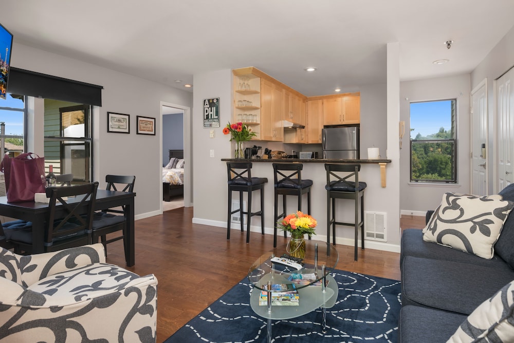 Seattle Vacation Home: Thomas Lodge Philadelphia — 4-Star Luxury Hotel in Seattle, United States