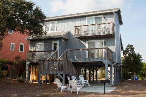 Saltwater Gospel by Oak Island Accommodations - photo 27