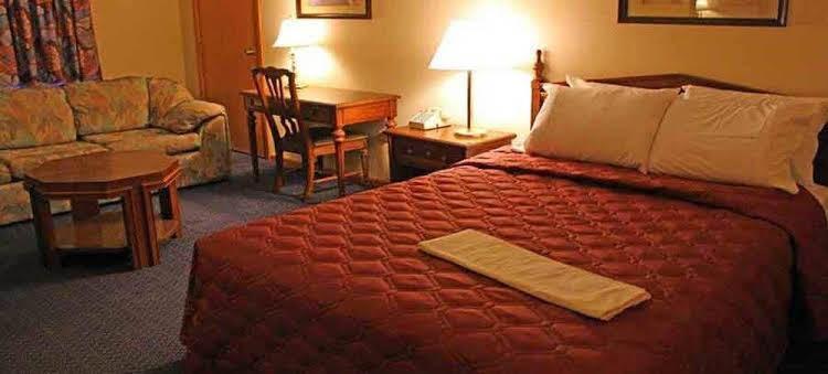 Iron Road Inn in Elkins, United States