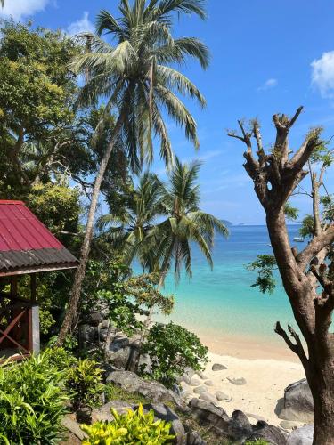 Salang Sayang Resort Pulau Tioman — hotel near Tioman Airport