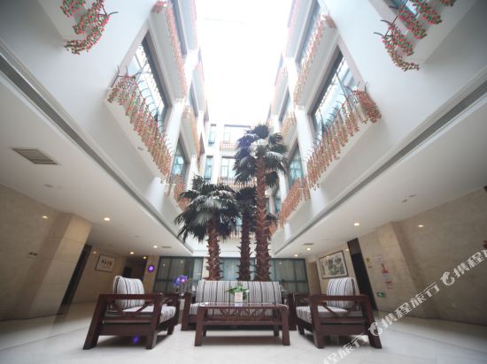 Qingdao Ocean Hotel — 4-Star Luxury Hotel in Qingdao, People's Republic of China