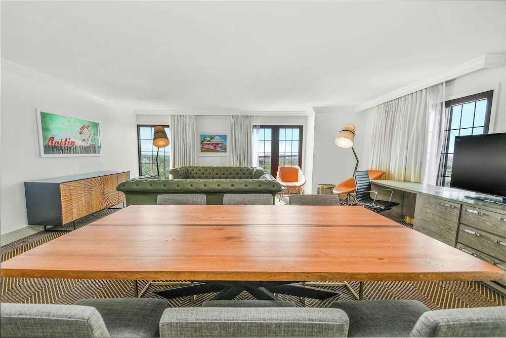 DoubleTree by Hilton Austin - photo 7