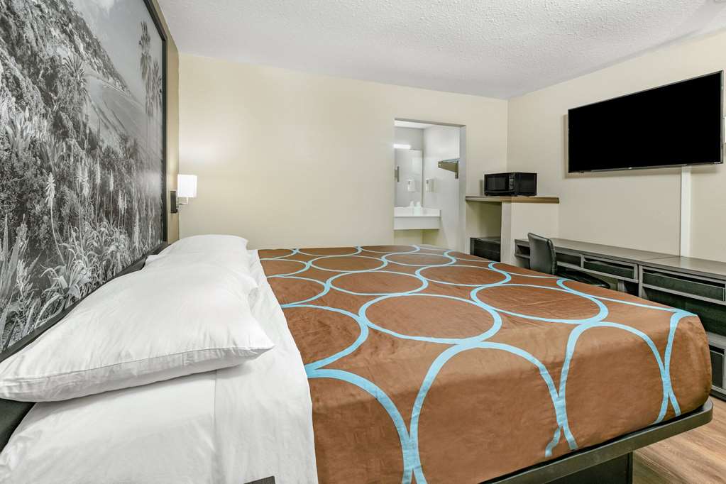 Super 8 By Wyndham Moss Point - photo 11