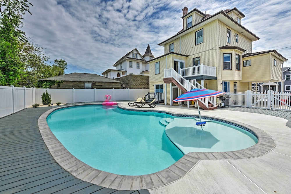 Seaside Wildwood Haven: Walk to Boardwalk beach in Wildwood Crest, United States