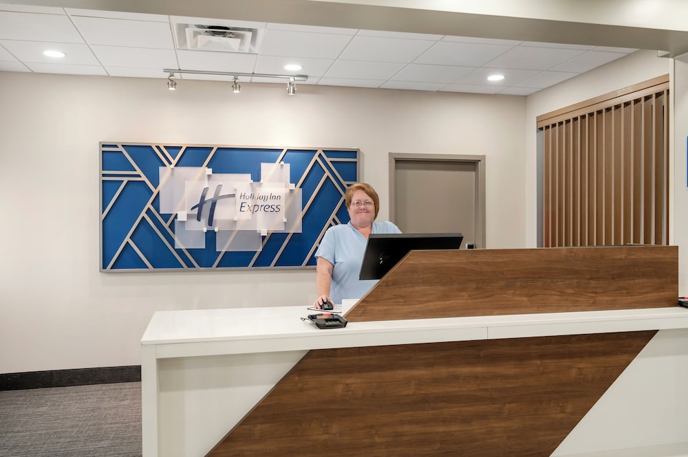 Holiday Inn Express Greencastle an IHG Hotel - photo 4