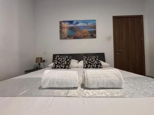 Central and Cozy Room — Imsida — photo 3