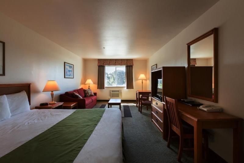 Paradise Inn and Suites - photo 18