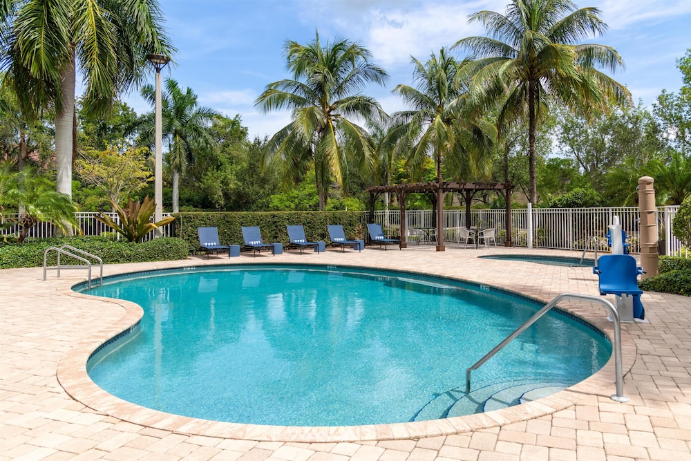 Hampton Inn & Suites Coconut Creek - photo 59