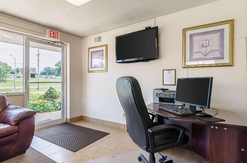 Rodeway Inn Bellevue - photo 43
