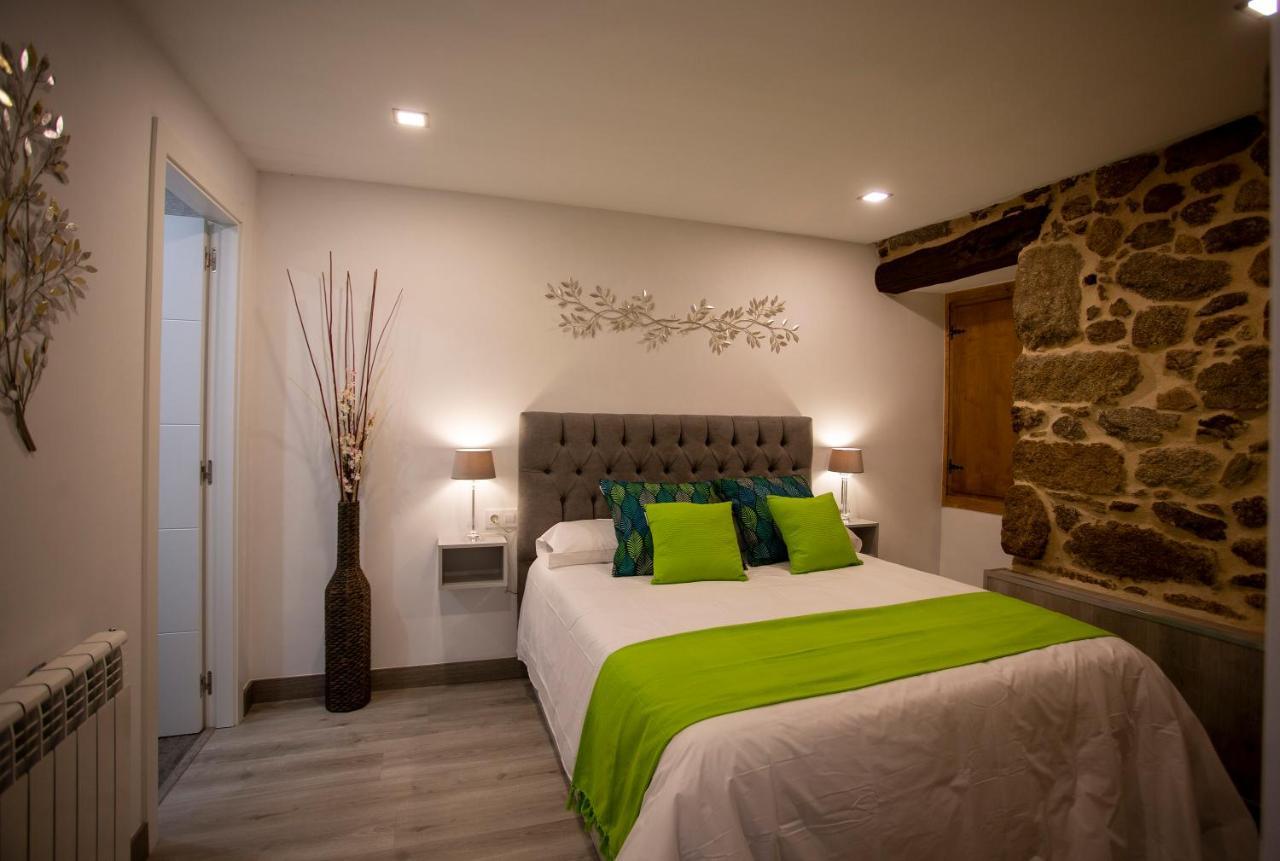 Apartamentos Casa Dos Arcos — 4-Star Luxury Hotel in Sober, Spain