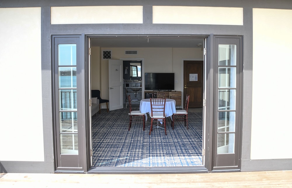 The St. Clair Inn - photo 120