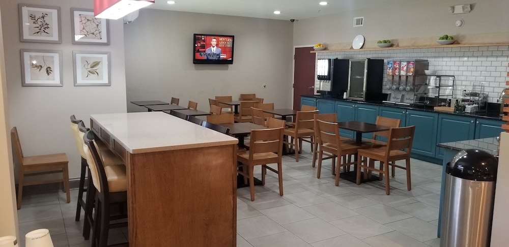 Country Inn & Suites by Radisson Canton GA - photo 25
