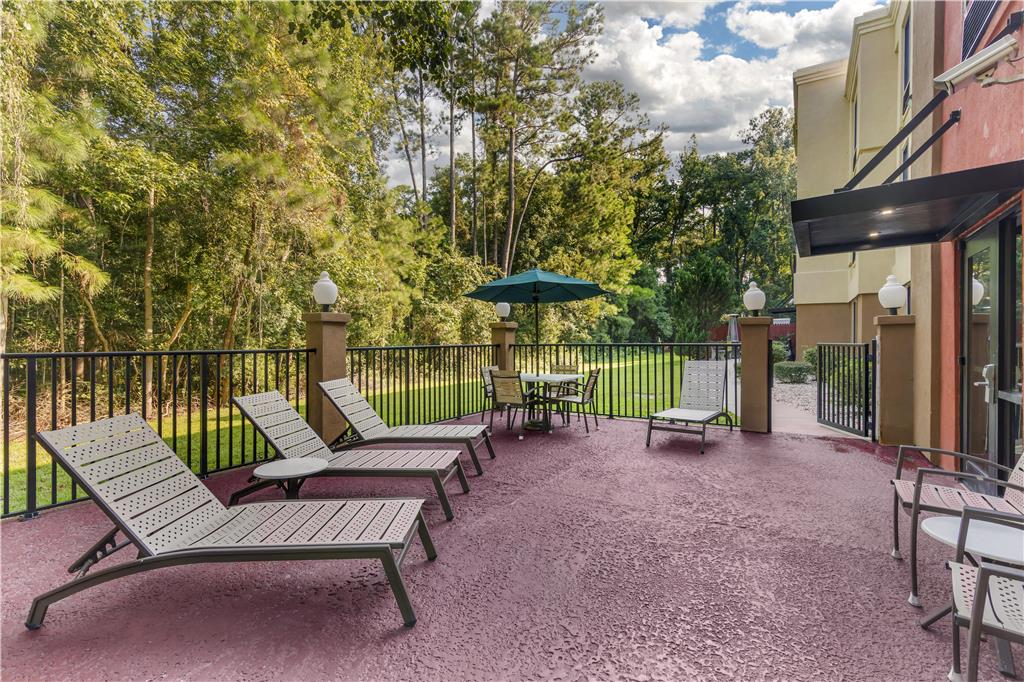 Best Western Plus Richmond Hill Inn - photo 40