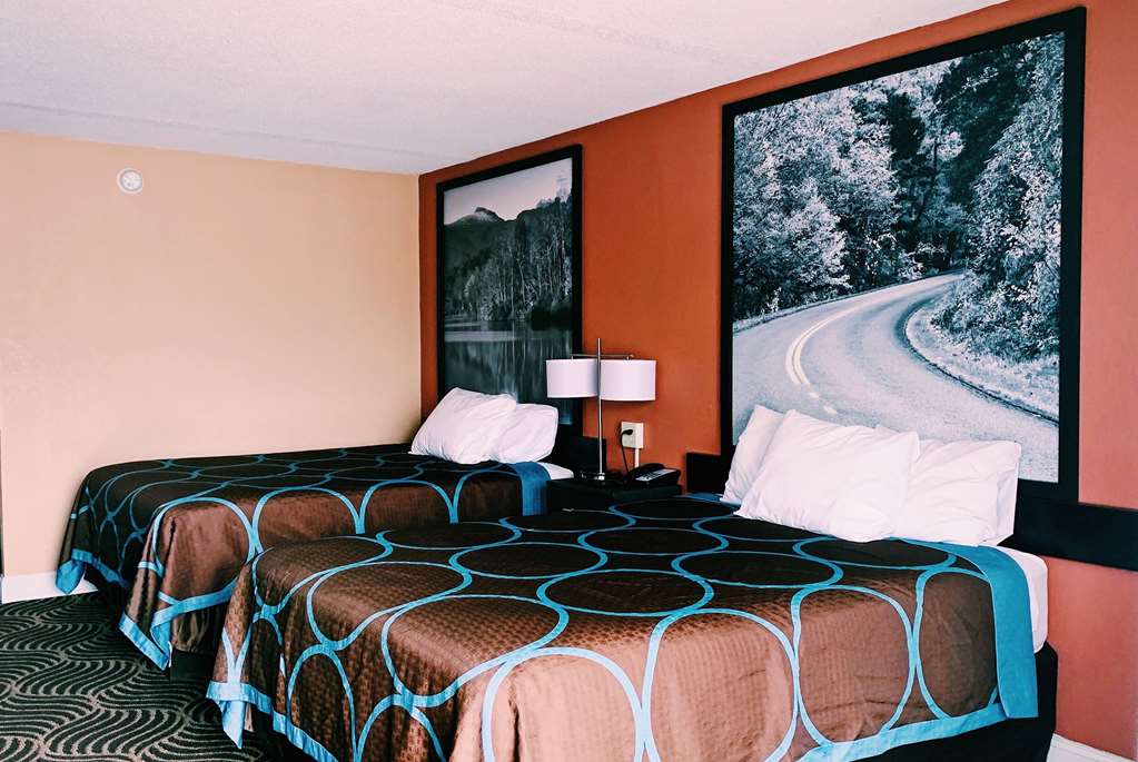 Super 8 by Wyndham Marion NC - photo 7