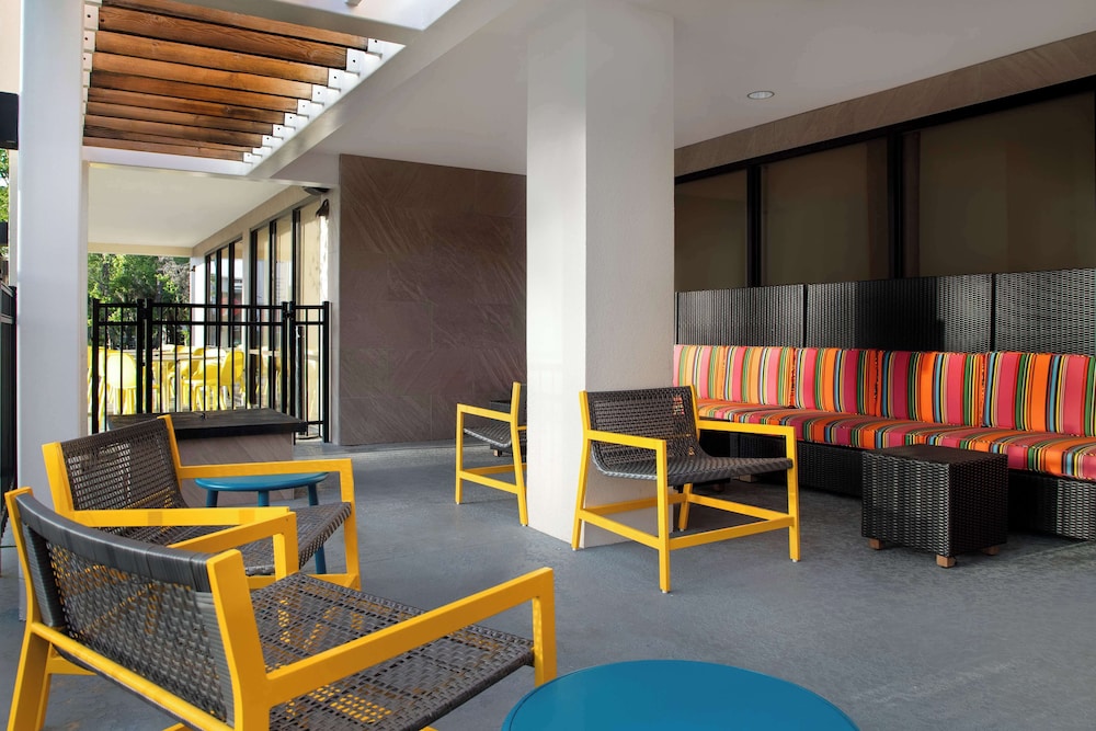 Home2 Suites by Hilton Gainesville Medical Center - photo 47