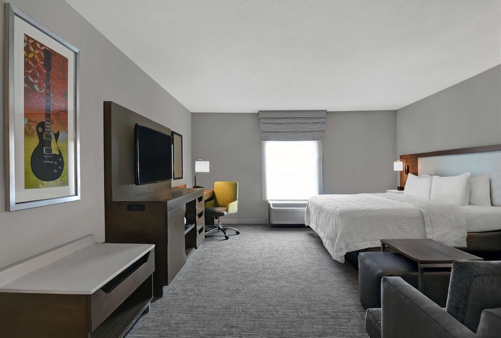 Hampton Inn Gallatin - photo 15