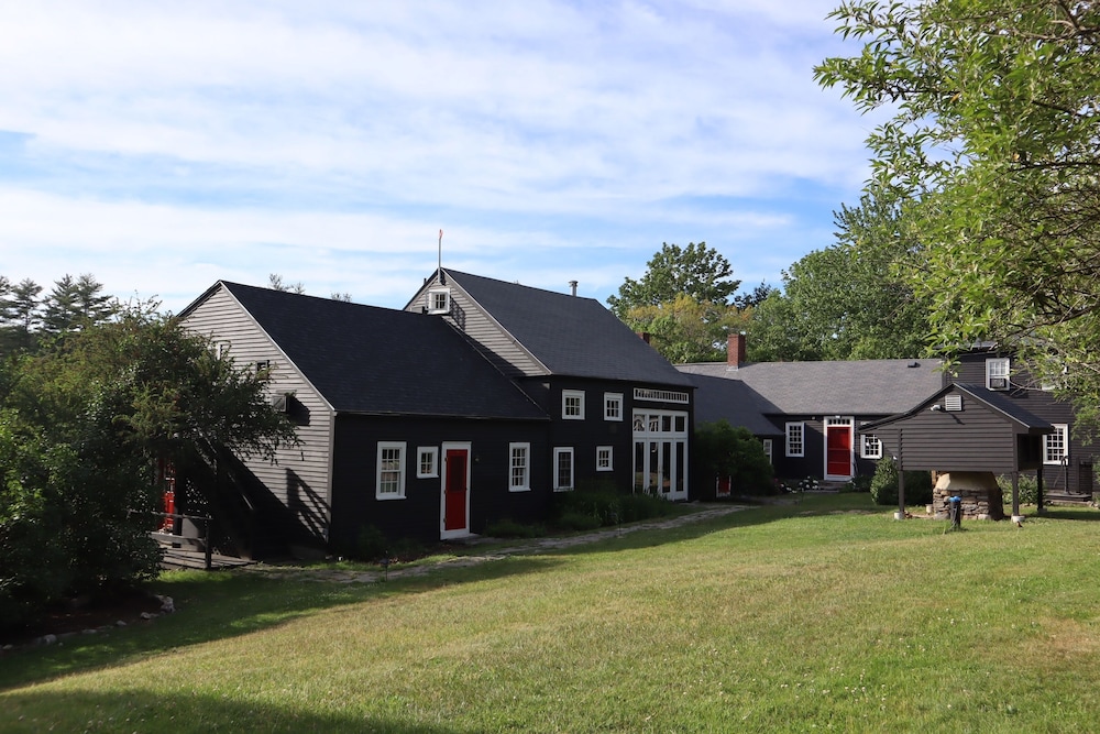 The Squire Tarbox Inn - photo 36