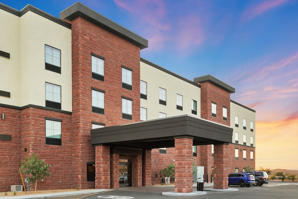 Cobblestone Hotel & Suites Wickenburg - photo 89